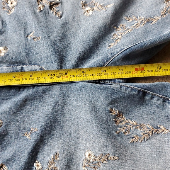 Tribal Women's Embroidered Boyfriend cut Skinny Medium Waist Jeans Size 4 - Picture 8 of 12